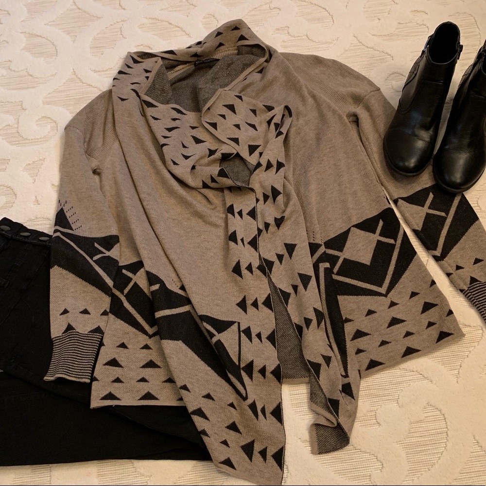 Geo print sweater